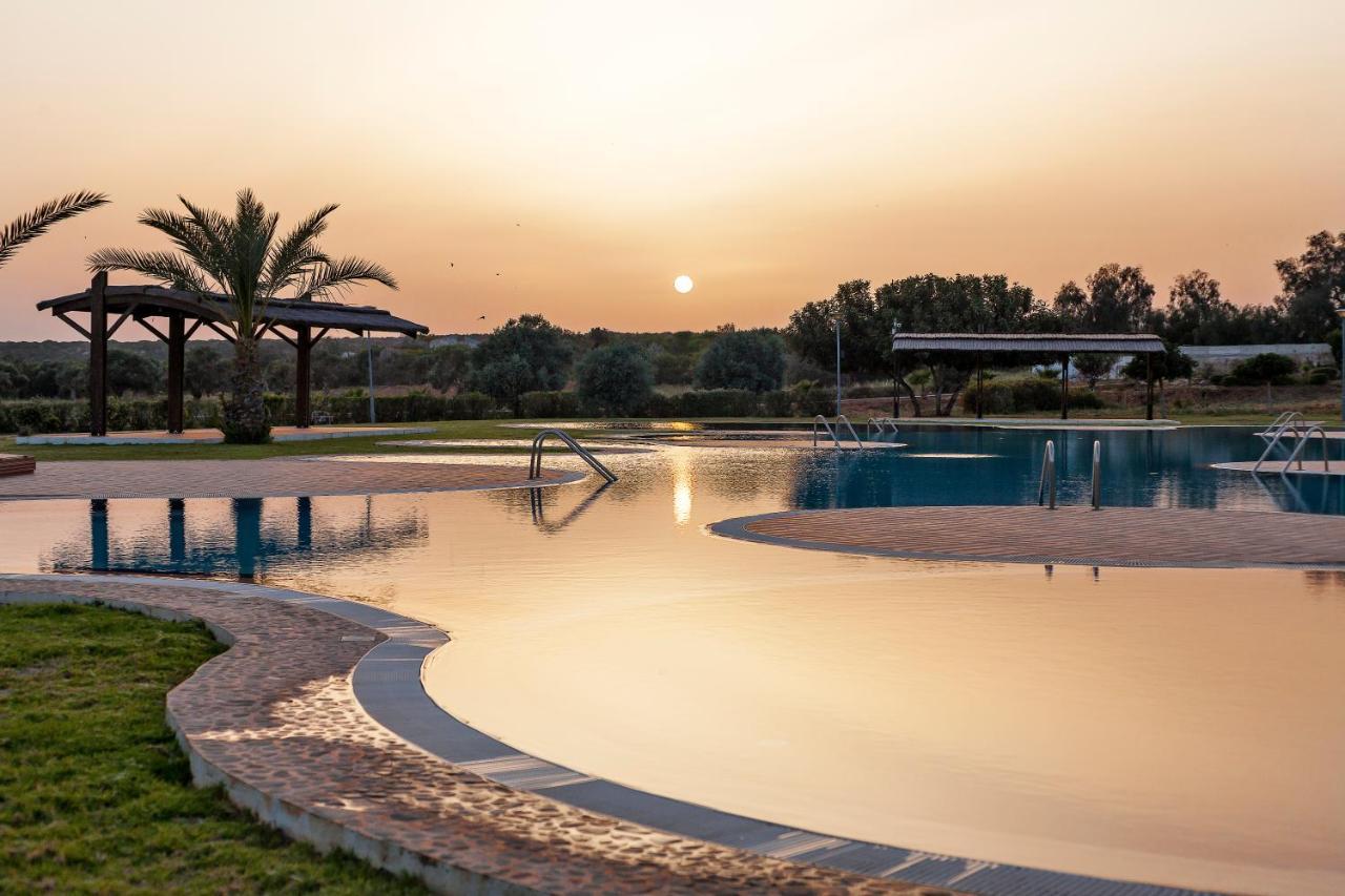 Thalassa Beach Resort & Spa Retreat Vokolidha エクステリア 写真