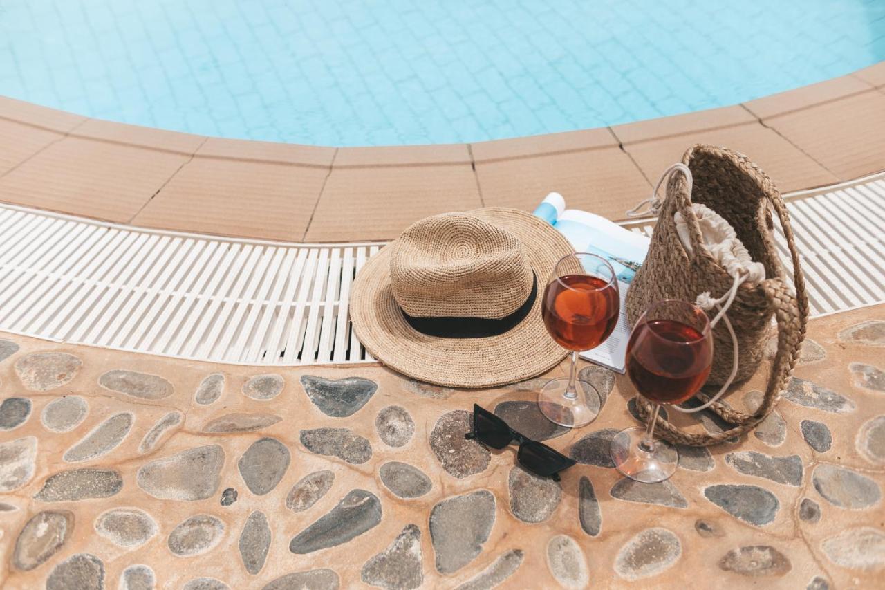 Thalassa Beach Resort & Spa Retreat Vokolidha エクステリア 写真