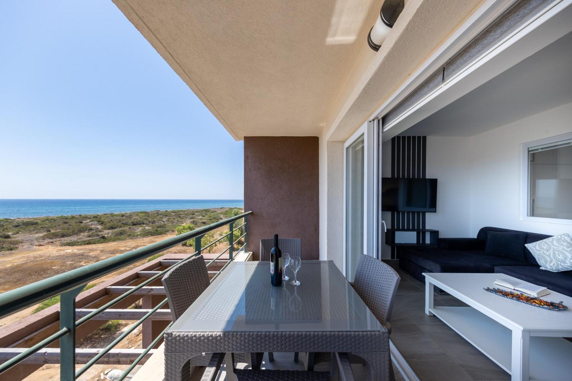Thalassa Beach Resort & Spa Retreat Vokolidha エクステリア 写真