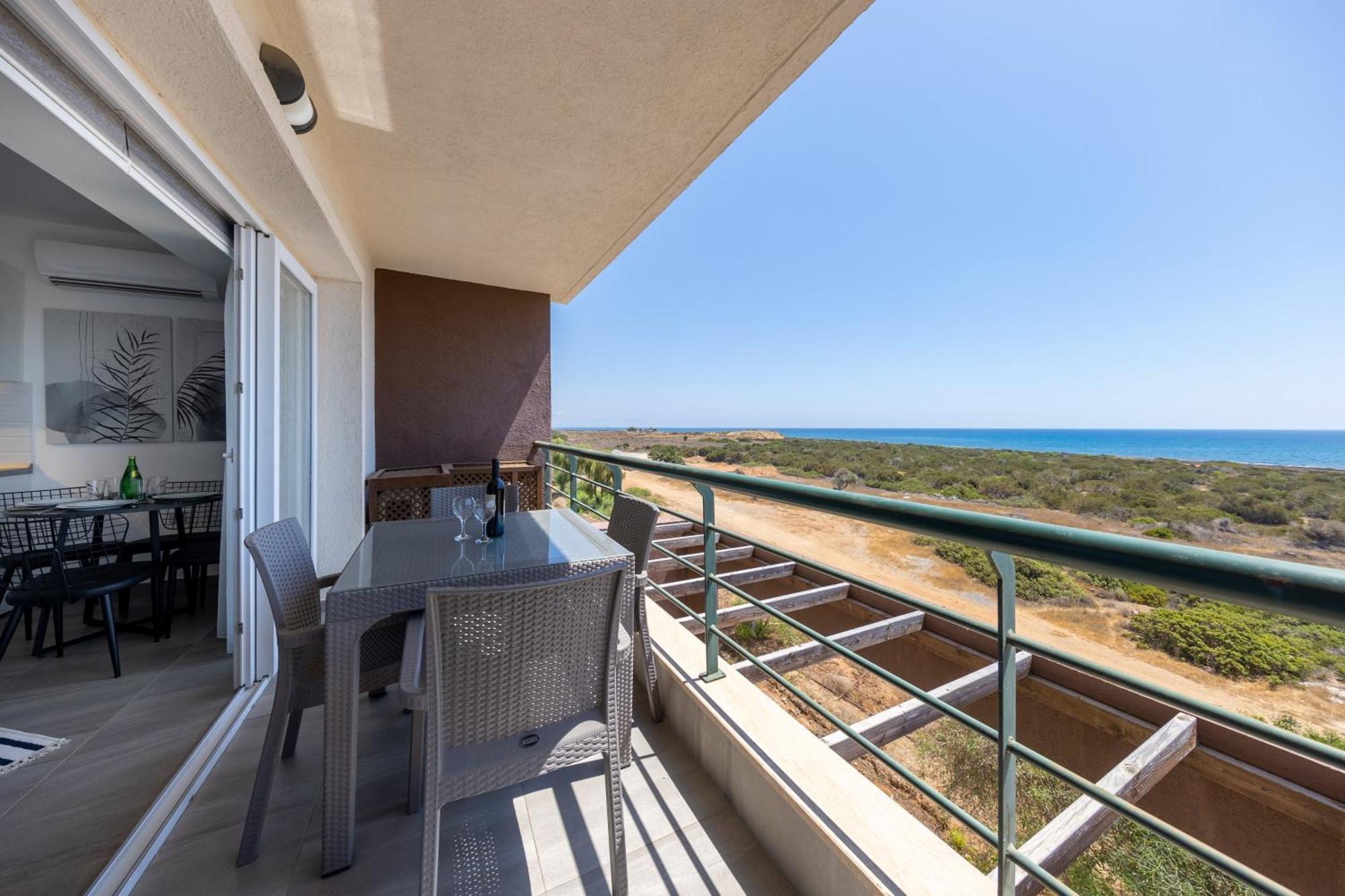 Thalassa Beach Resort & Spa Retreat Vokolidha エクステリア 写真